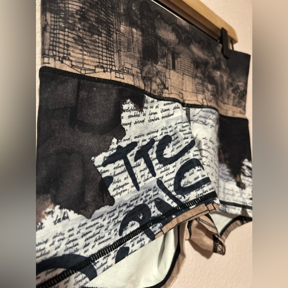 NWOT Niyama Sol Cosmic Love Flirt Short - Picture 2 of 6